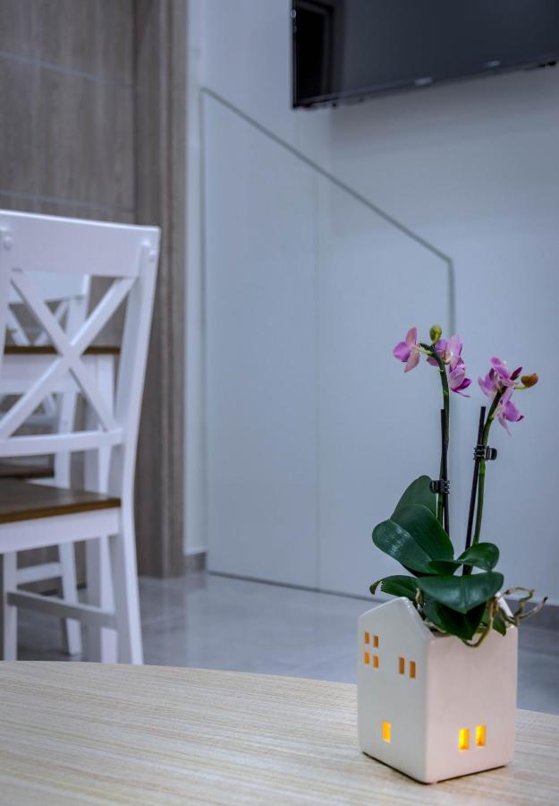 Renovated 2Bd House Close To Pireus Port Exteriör bild