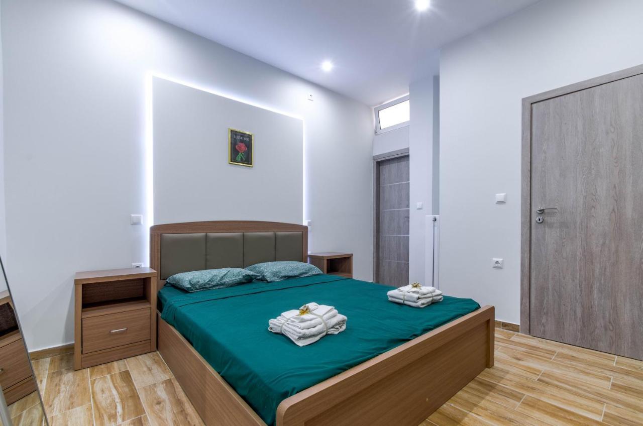 Renovated 2Bd House Close To Pireus Port Exteriör bild