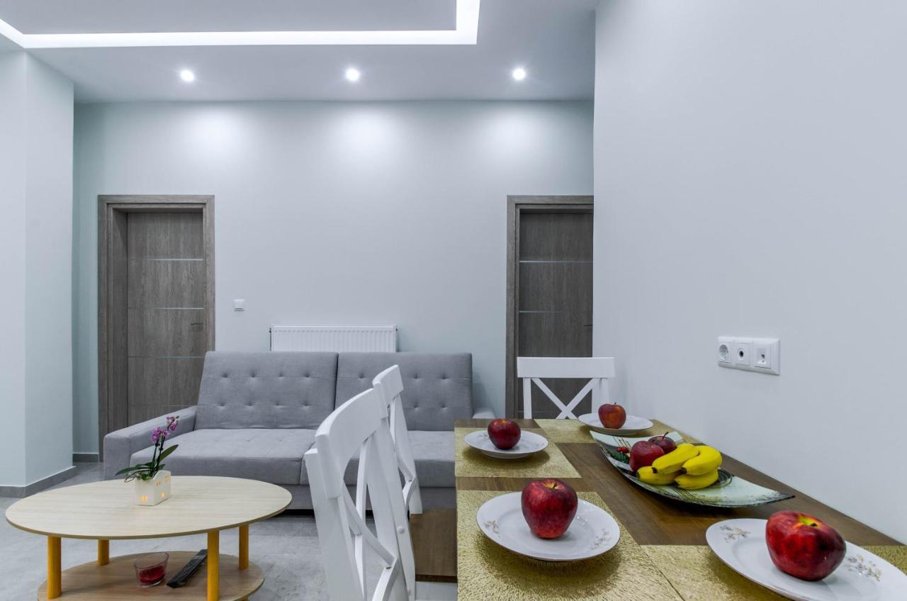 Renovated 2Bd House Close To Pireus Port Exteriör bild
